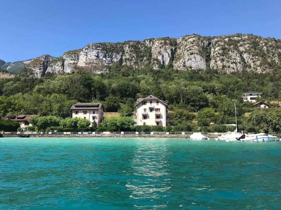 Rare 2 Bedroom With Private Beach On Lake Annecy Doussard Eksteriør billede
